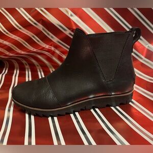 Sorel Harlow Black Chelsea Booties- Women’s sz 8
